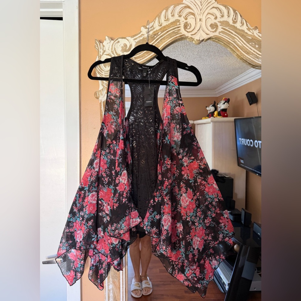 NEW Torrid Lace Flowy Vest, Cover-Up, Cardigan